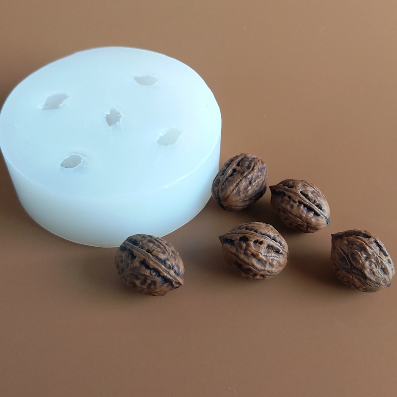 3d 小さなクルミシリコーン金型チョコレートフォンダンケーキ - Candle Supplies Eu のレビューと価格